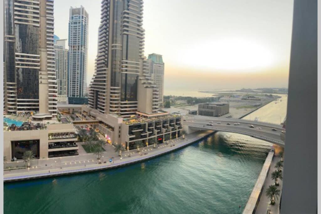 Cayan Tower Luxury Apartment With Sea View Dubai Buitenkant foto