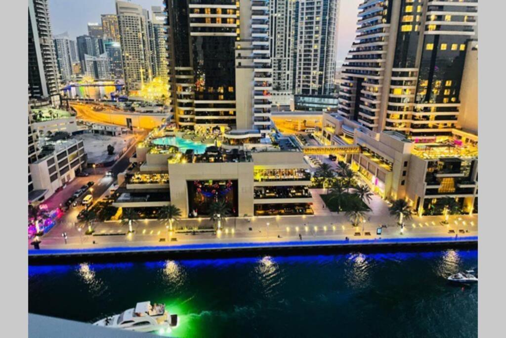 Cayan Tower Luxury Apartment With Sea View Dubai Buitenkant foto