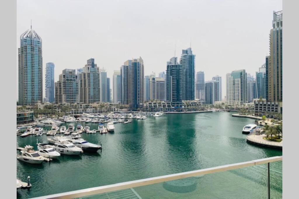 Cayan Tower Luxury Apartment With Sea View Dubai Buitenkant foto