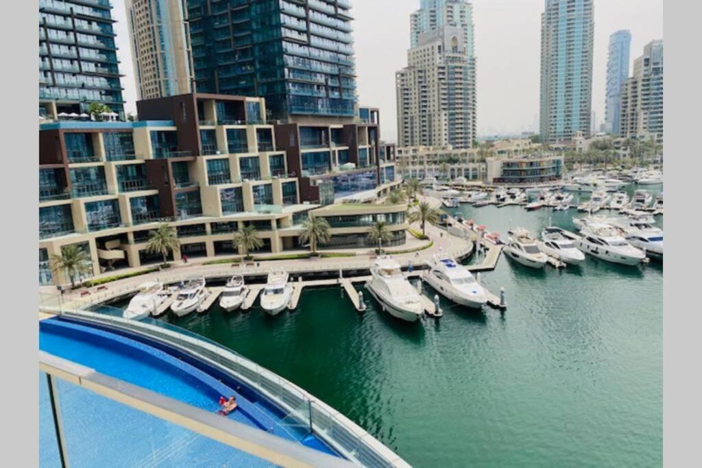 Cayan Tower Luxury Apartment With Sea View Dubai Buitenkant foto
