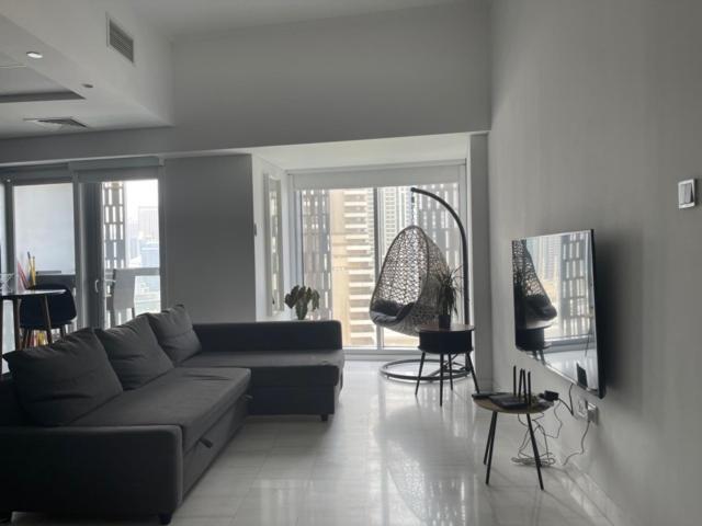 Cayan Tower Luxury Apartment With Sea View Dubai Buitenkant foto